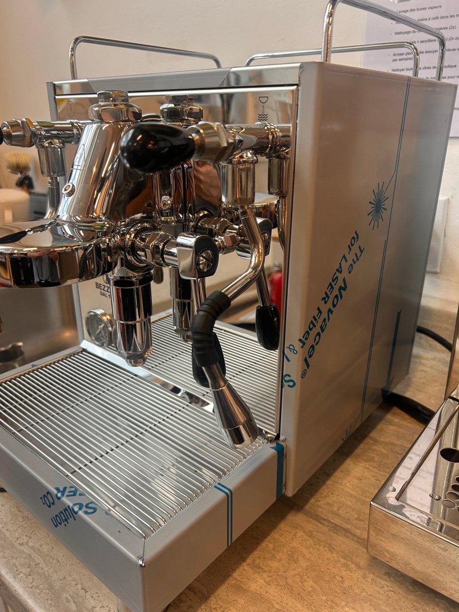 Bezzera - Magica E61 Espresso Machine with PID (Slightly damaged) - Café Liégeois Canada Inc.