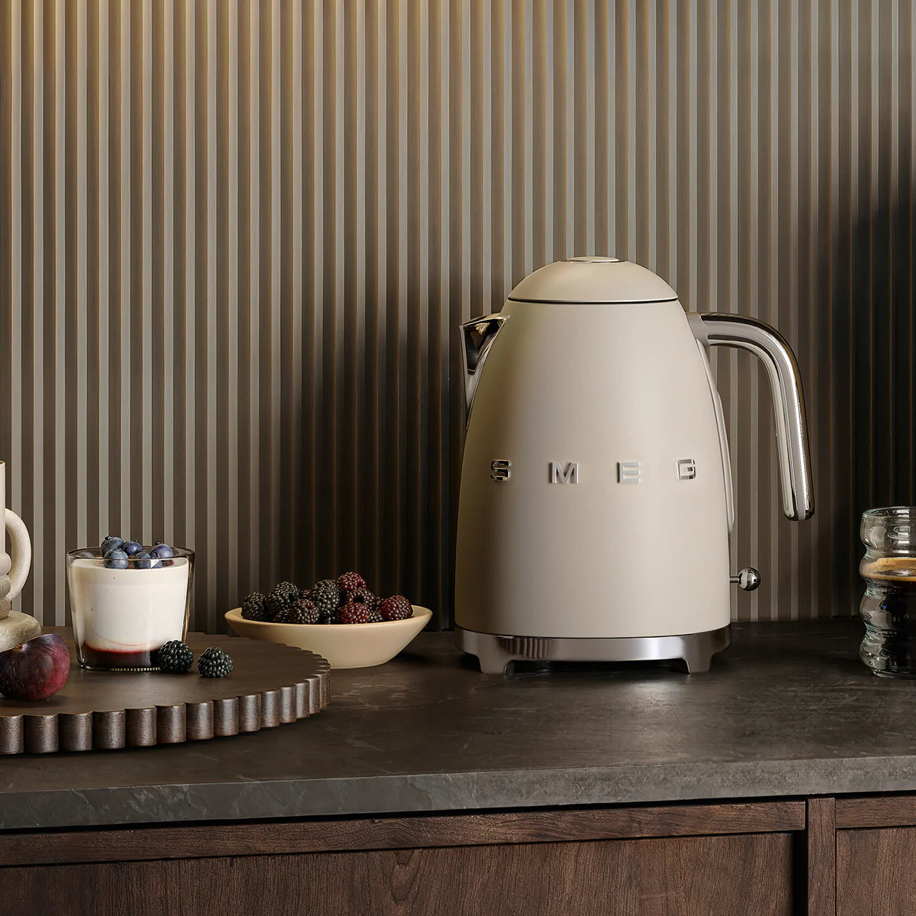 SMEG 50’s Style 1.7 L Electric Kettle